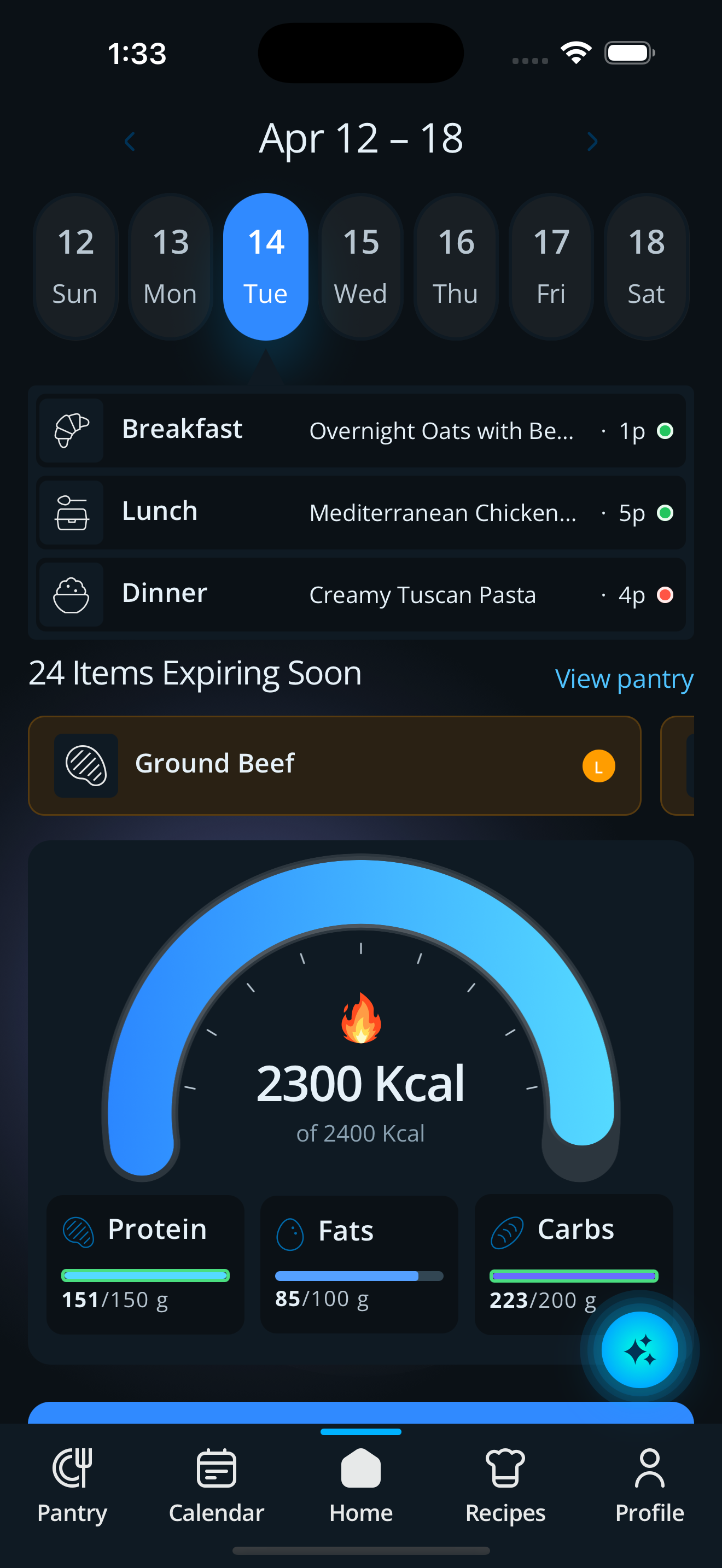PrepWise home dashboard in dark mode: weekly meals, expiring ingredients, and macro tracking
